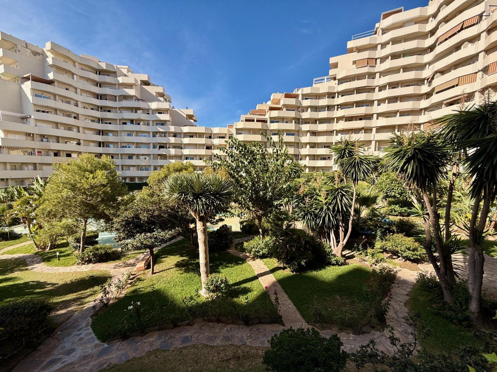 Kingfisher Apartments Benal Beach Бенальмадена Экстерьер фото