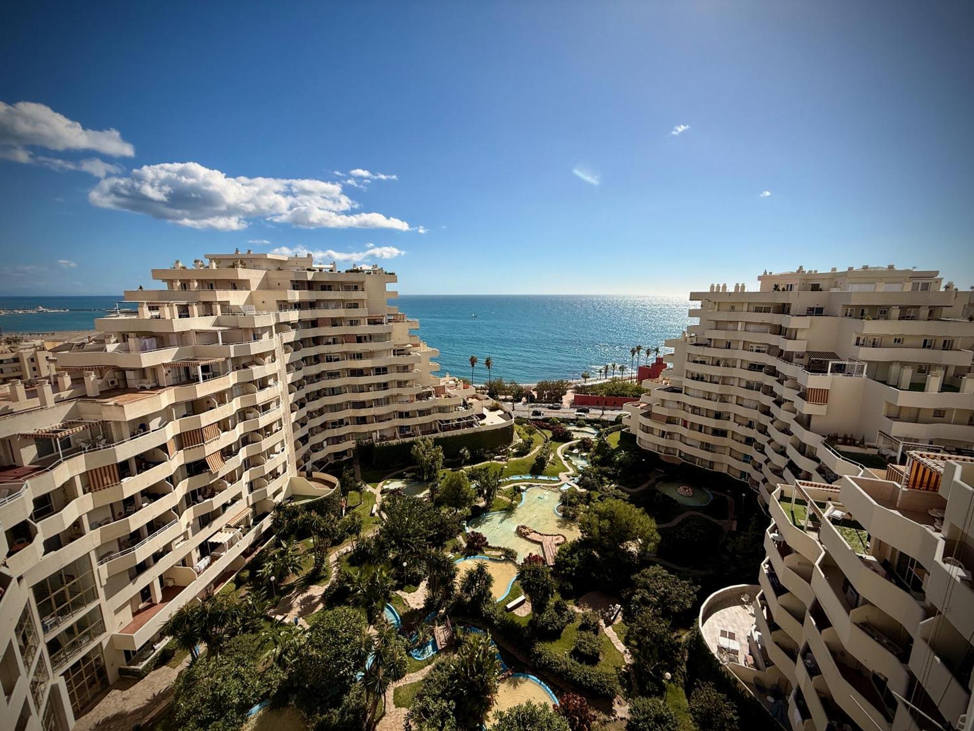 Kingfisher Apartments Benal Beach Бенальмадена Экстерьер фото