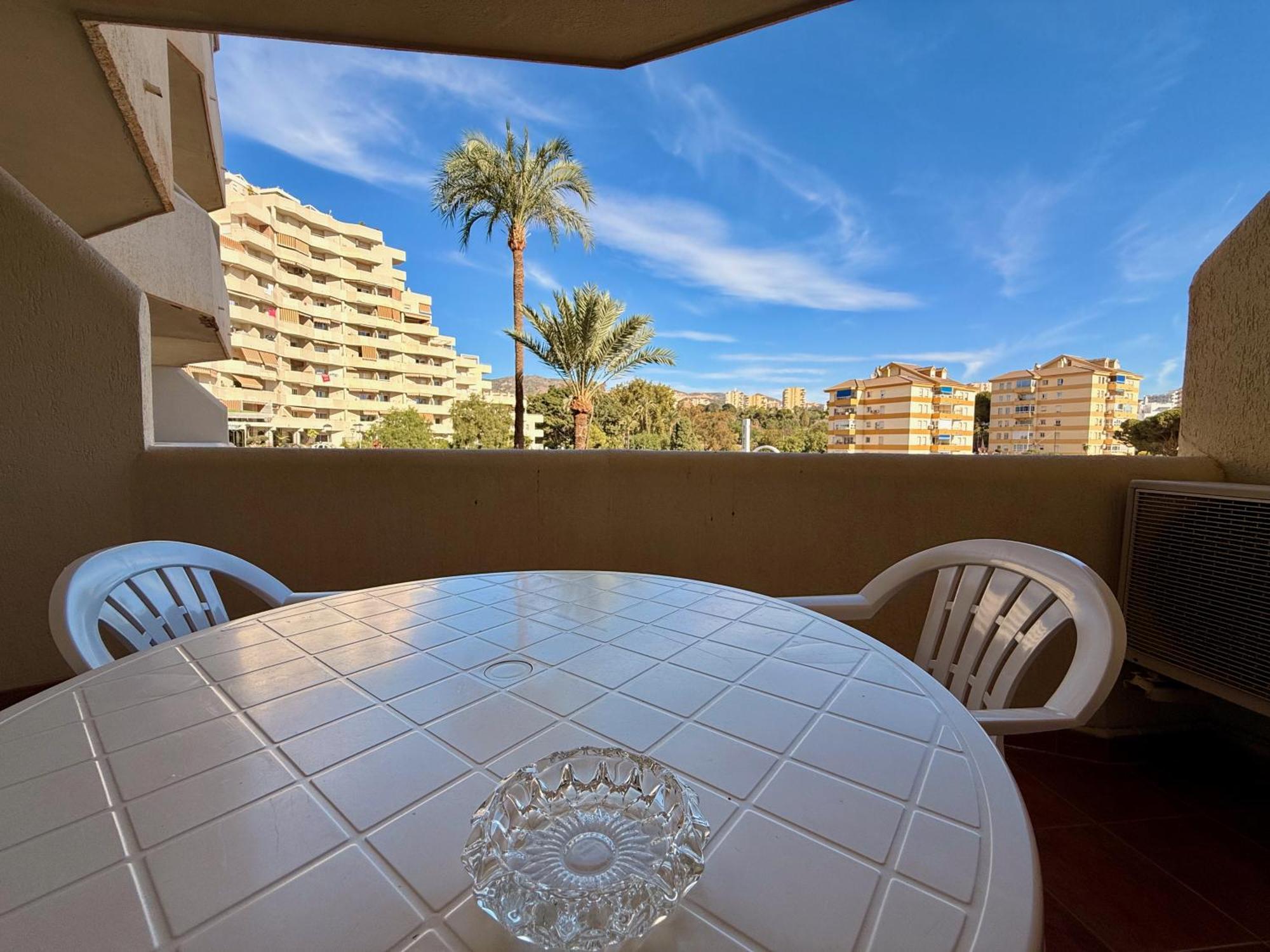 Kingfisher Apartments Benal Beach Бенальмадена Экстерьер фото